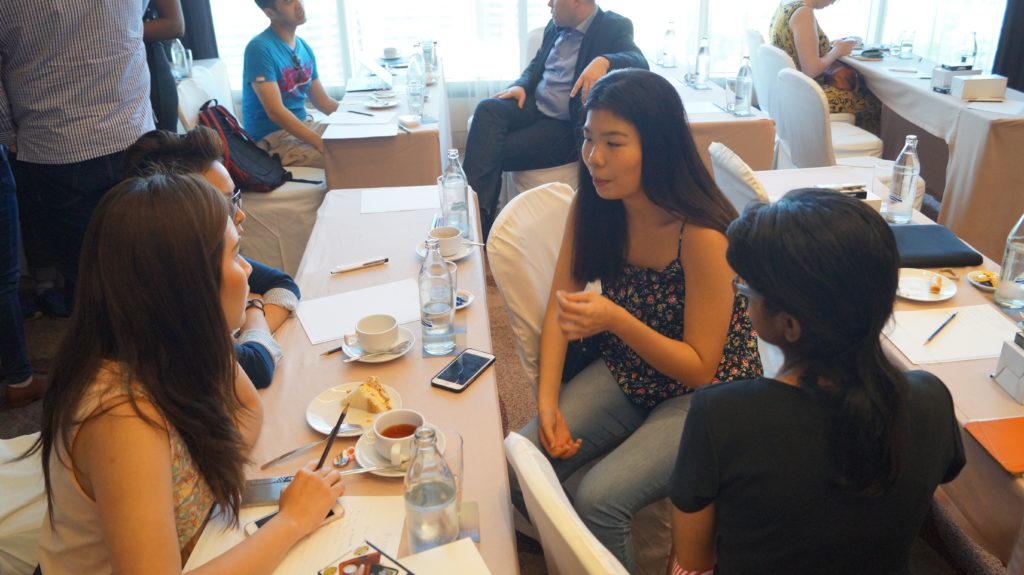 Revenuehits bangkok bloggers meet 2015 (10)