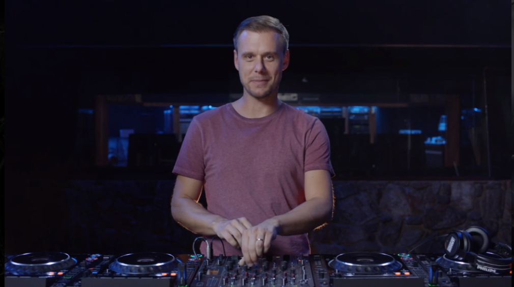 Armin-van-Buuren-Teaches-Dance-Music - Stage Show